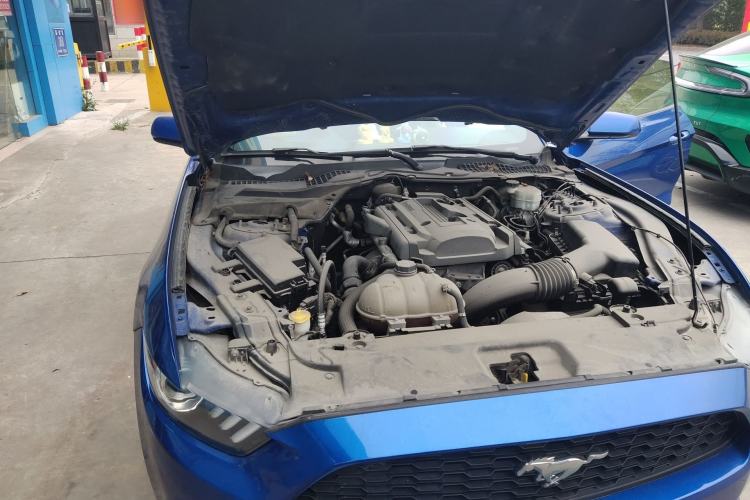 Used Ford Mustang  Engine Bay Right