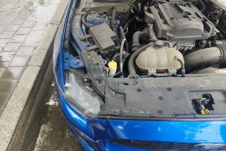 Used Ford Mustang 2016 2.3T Performance Edition Engine Bay Right