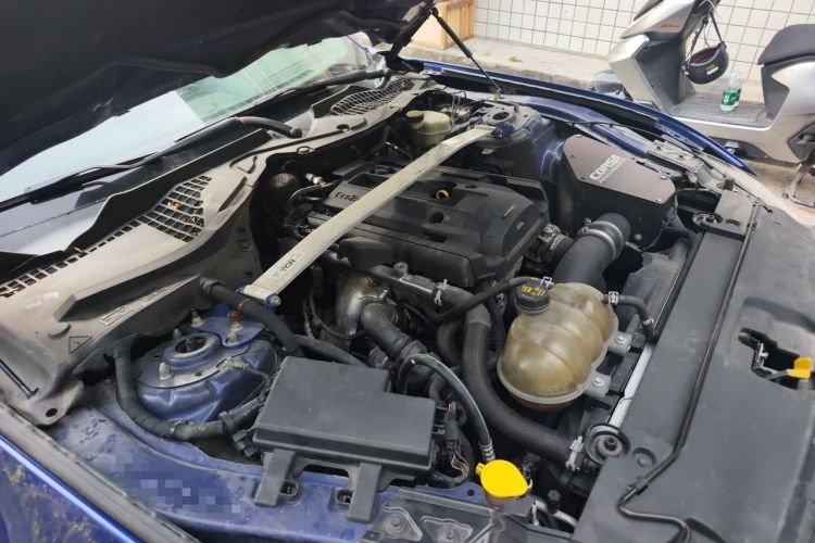 Used Ford Mustang  Engine Bay Right
