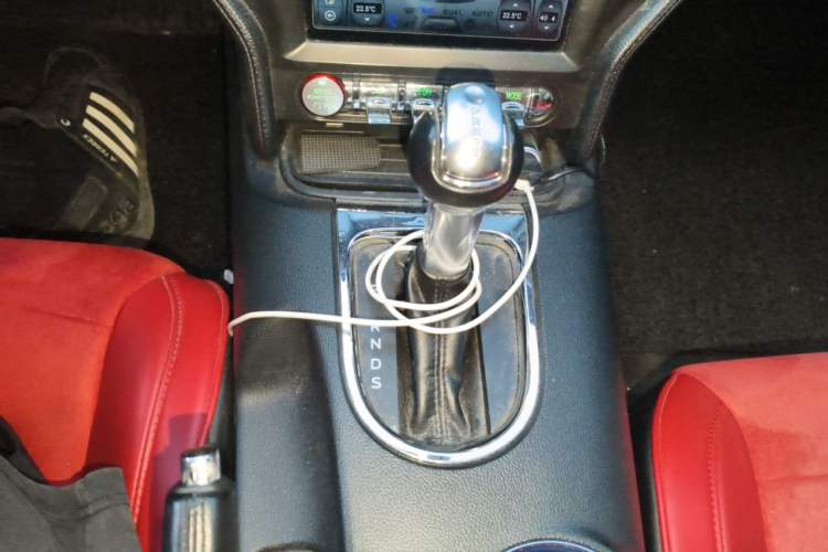 Used Ford Mustang  Gear Lever