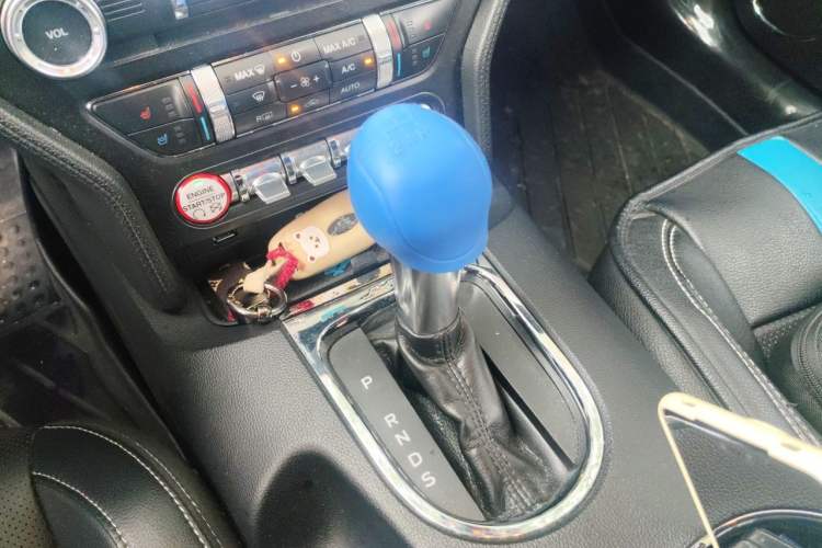 Used Ford Mustang 2016 2.3T Performance Edition Gear Lever