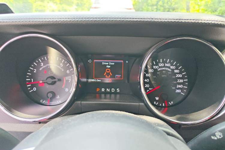 Used Ford Mustang  Instrument Cluster