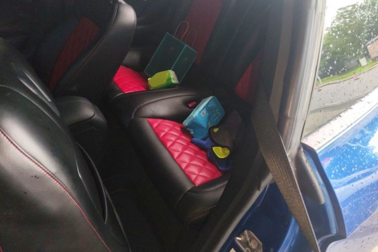 Used Ford Mustang  Left Rear Seat