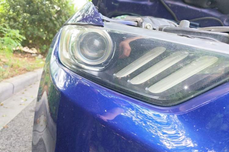 Used Ford Mustang  Right Front Headlight