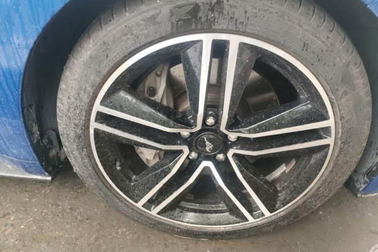 Used Ford Mustang 2016 2.3T Performance Edition Right Front Wheel Hub