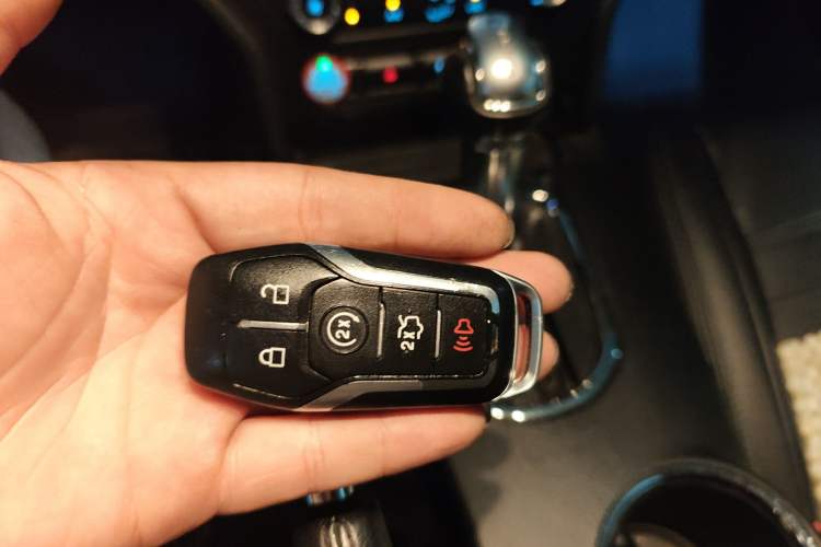 Used Ford Mustang 2016 2.3T Automatic Middle East Version Vehicle Key