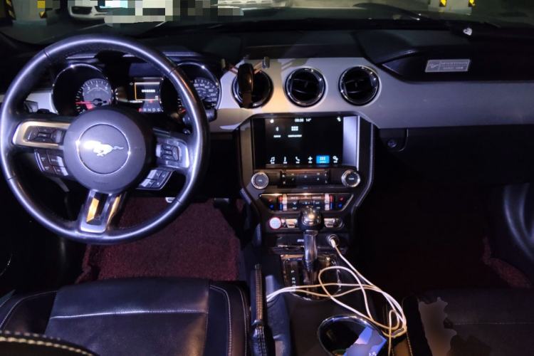Used Ford Mustang 2016 2.3T Performance Edition Center Console