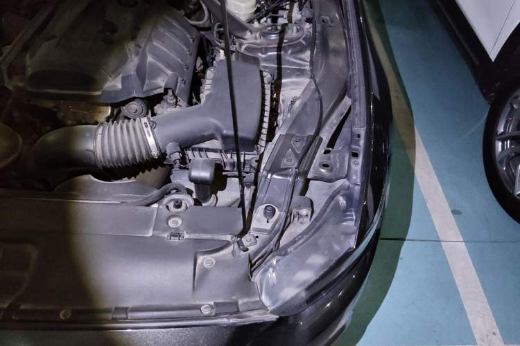 Used Ford Mustang 2016 2.3T Performance Edition Engine Bay Left