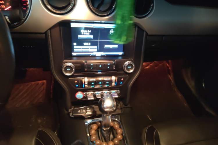 Used Ford Mustang 2016 2.3T Performance Edition Audio And AC Panel