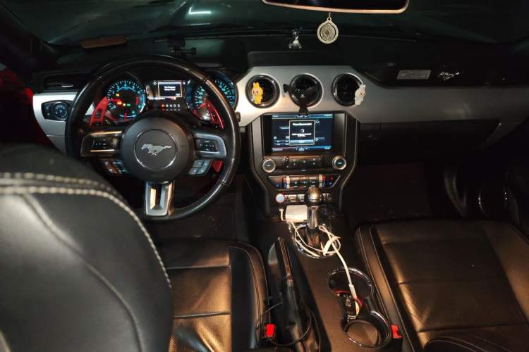 Used Ford Mustang 2016 2.3T Performance Edition Center Console