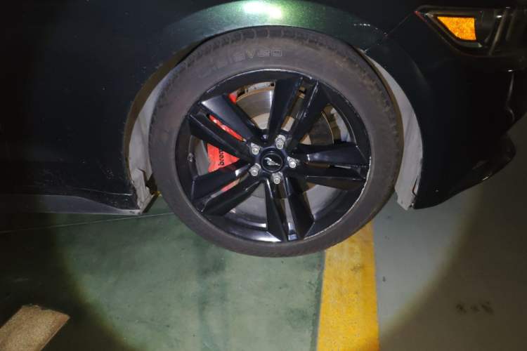Used Ford Mustang 2016 2.3T Performance Edition Right Front Wheel Hub