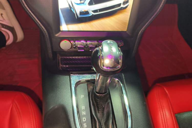 Used Ford Mustang 2016 2.3T Performance Edition Gear Lever
