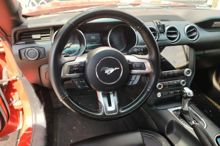 Used Ford Mustang 2016 2.3T Performance Edition Steering Wheel