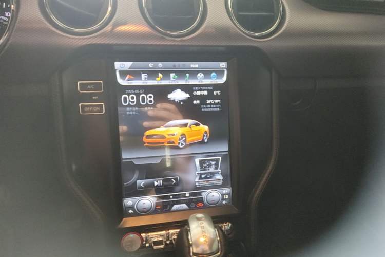 Used Ford Mustang 2016 2.3T Automatic Hardtop P-Version U.S. Specification Audio And AC Panel