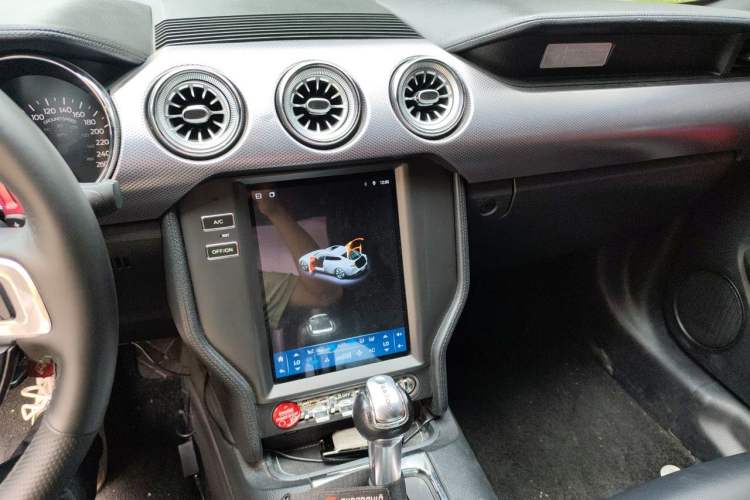 Used Ford Mustang 2016 2.3T Performance Edition Audio And AC Panel