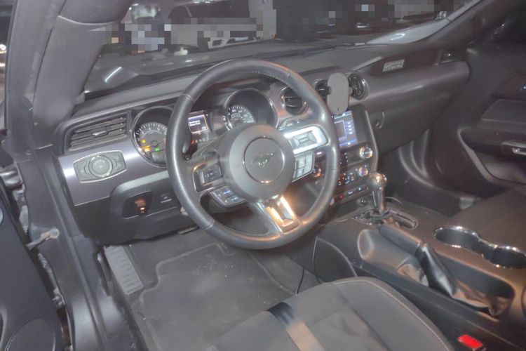 Used Ford Mustang 2016 2.3T Performance Edition Center Console