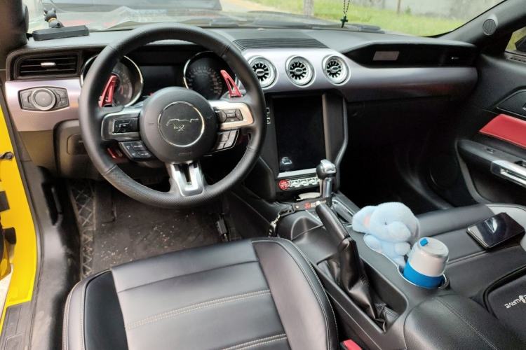 Used Ford Mustang 2016 2.3T Performance Edition Center Console