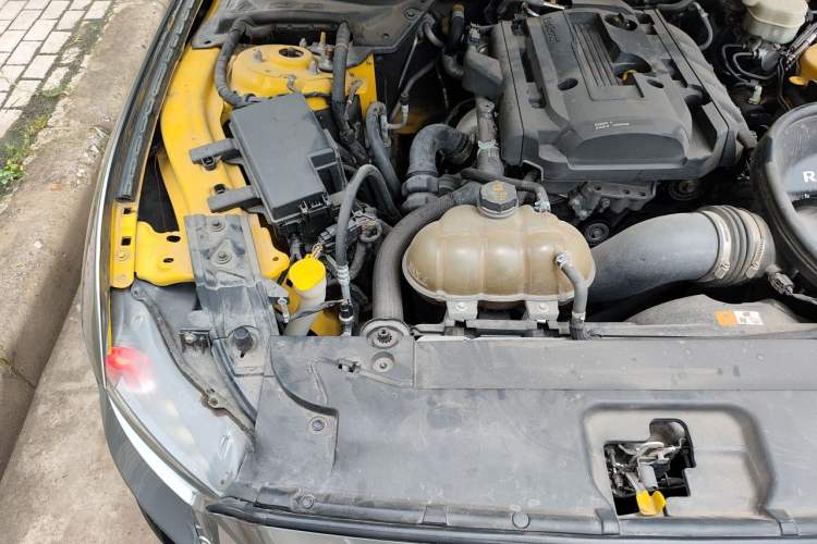 Used Ford Mustang 2016 2.3T Performance Edition Engine Bay Right