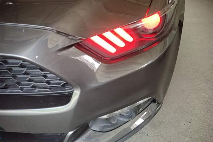Used Ford Mustang 2016 2.3T Automatic Hardtop P-Version U.S. Specification Left Front Headlight
