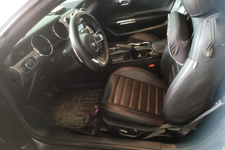 Used Ford Mustang 2016 2.3T Automatic Hardtop P-Version U.S. Specification Left Front Seat