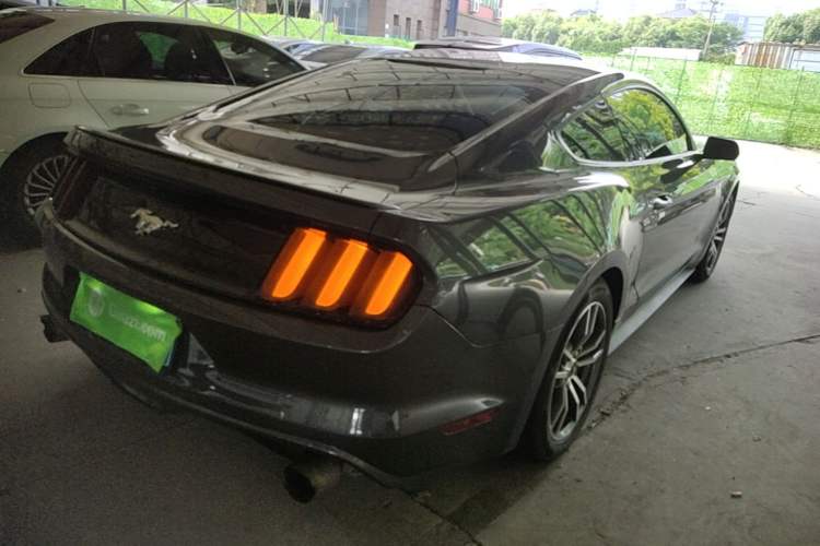 Used Ford Mustang 2016 2.3T Automatic Hardtop P-Version U.S. Specification Rear Right 45 Deg