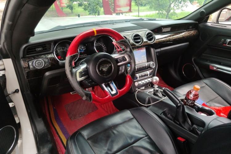 Used Ford Mustang 2016 2.3T Performance Edition Center Console