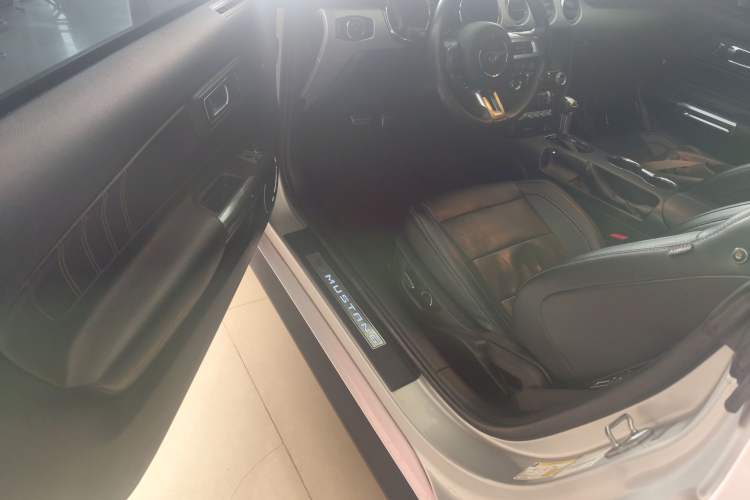 Used Ford Mustang 2016 2.3T Performance Edition Driver Seat