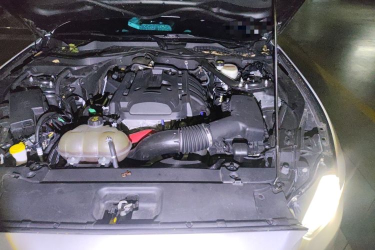 Used Ford Mustang 2016 2.3T Performance Edition Engine Bay Left