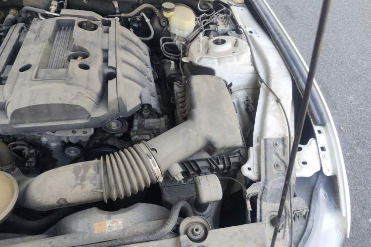 Used Ford Mustang  Engine Bay Left
