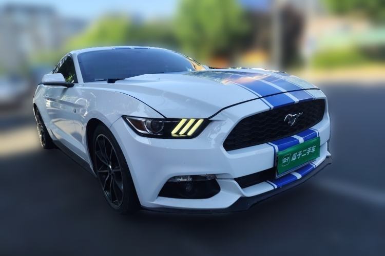 Used Ford Mustang  Front Right 45 Deg