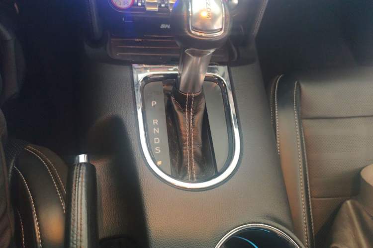 Used Ford Mustang 2016 2.3T Performance Edition Gear Lever
