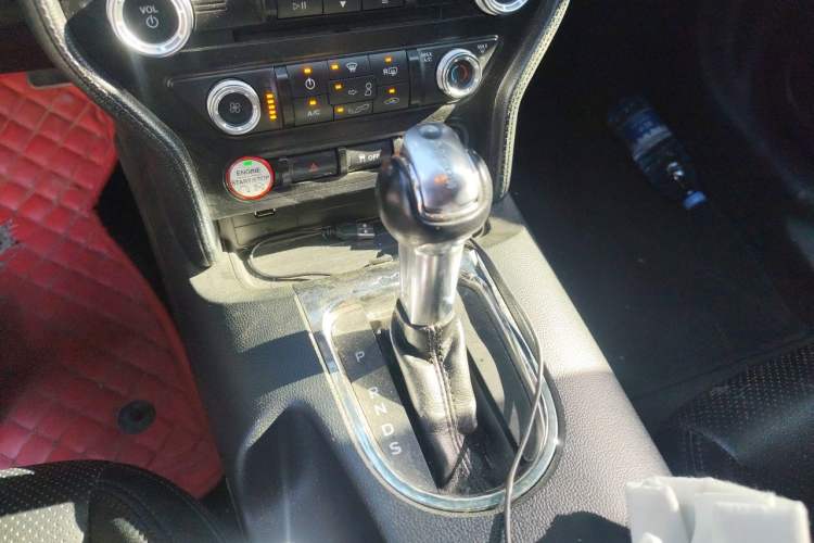 Used Ford Mustang  Gear Lever
