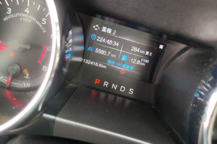 Used Ford Mustang 2016 2.3T Performance Edition Odometer Close Up