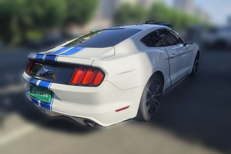 Used Ford Mustang  Rear Right 45 Deg