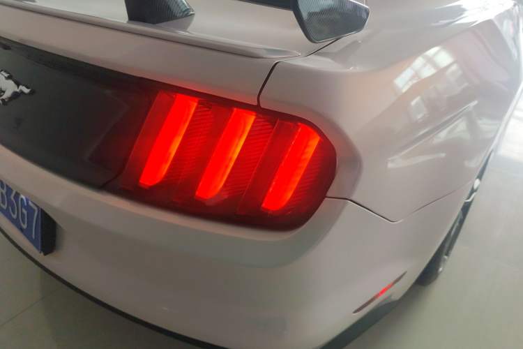 Used Ford Mustang 2016 2.3T Performance Edition Right Rear Taillight