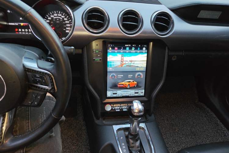 Used Ford Mustang 2016 2.3T Automatic Hardtop P-Version U.S. Specification Audio And AC Panel