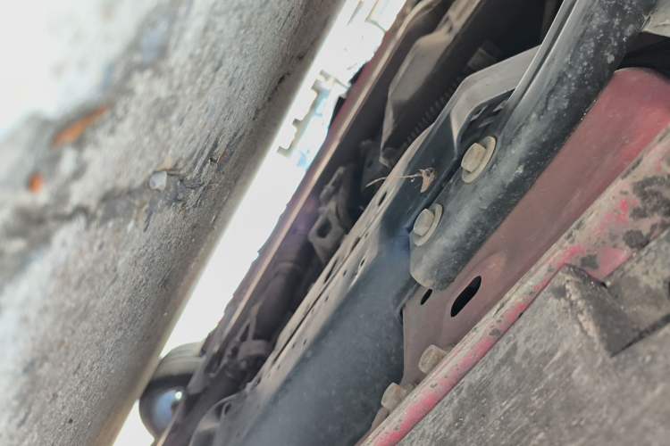 Used Ford Mustang  Chassis Front Left