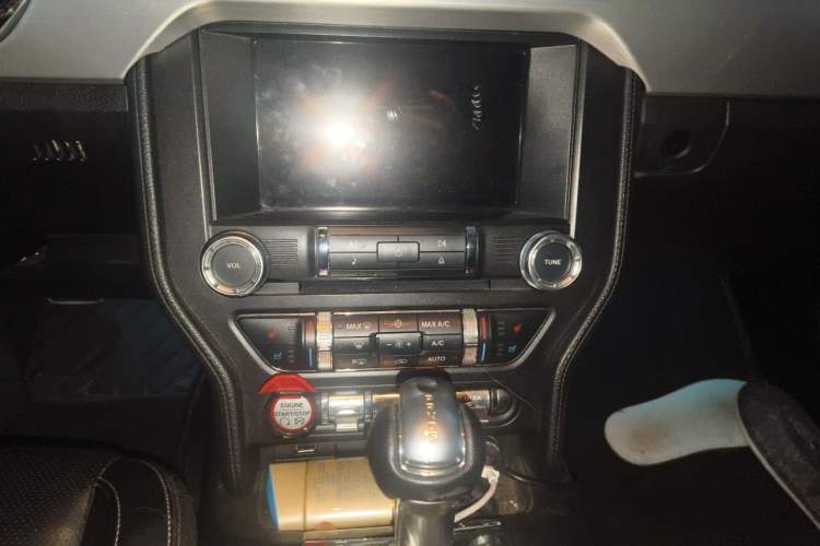 Used Ford Mustang 2017 2.3T Performance Edition Audio And AC Panel