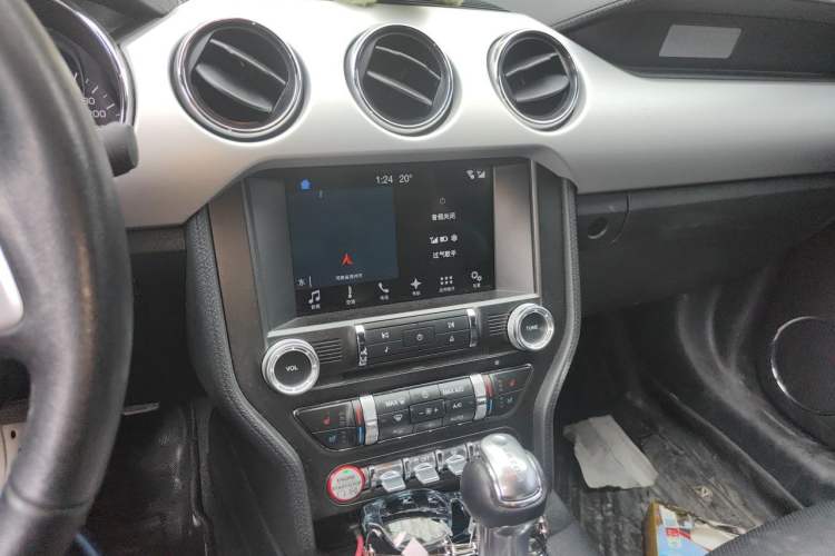 Used Ford Mustang  Audio And AC Panel