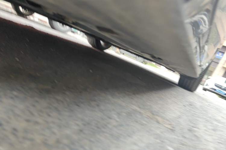 Used Ford Mustang  Chassis Front Left