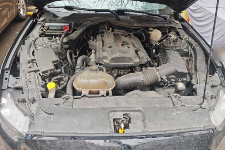 Used Ford Mustang 2017 2.3T Middle East Version Engine Bay