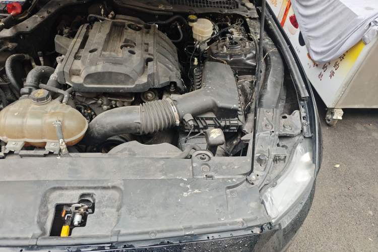 Used Ford Mustang 2017 2.3T Middle East Version Engine Bay Left