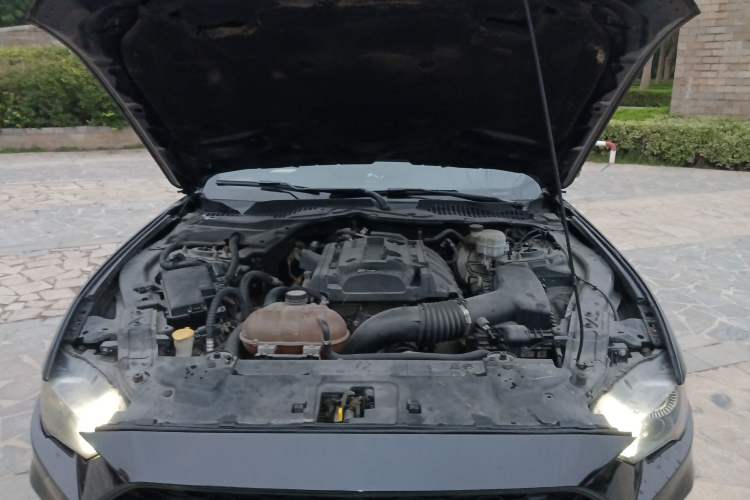 Used Ford Mustang 2017 2.3T P-Version U.S. Specification Engine Bay