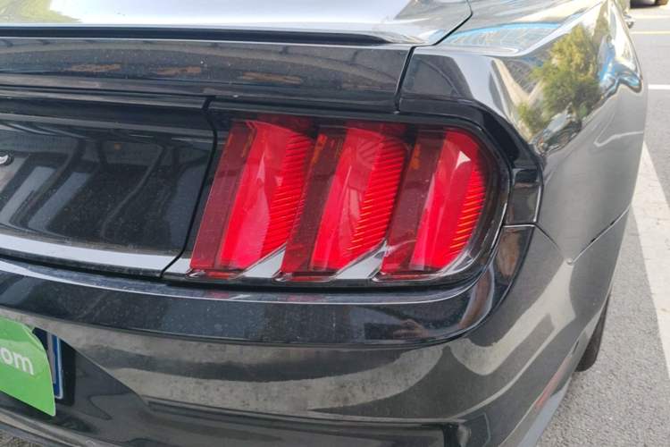 Used Ford Mustang 2017 2.3T P-Version U.S. Specification Exterior 3
