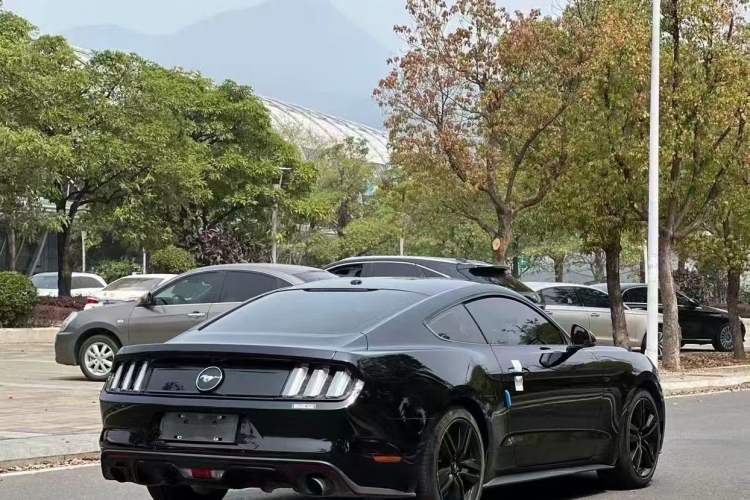 Used Ford Mustang 2017 2.3T Performance Edition Exterior 3