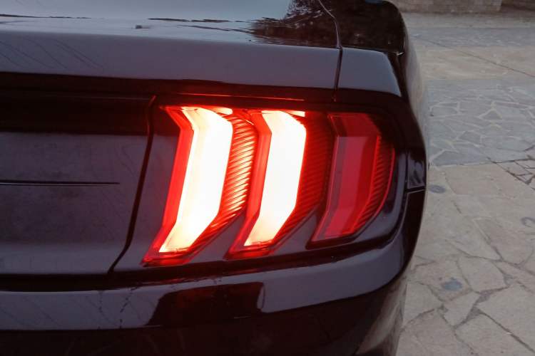 Used Ford Mustang 2017 2.3T P-Version U.S. Specification Exterior 6