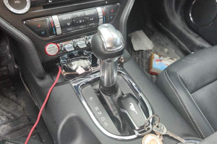 Used Ford Mustang  Gear Lever