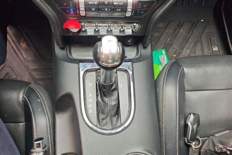 Used Ford Mustang 2017 2.3T Performance Edition Gear Lever