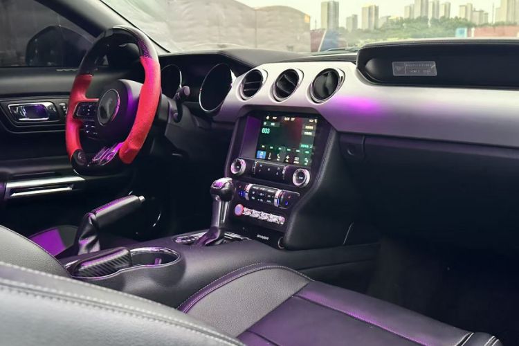 Used Ford Mustang 2017 2.3T Performance Edition Interior 1