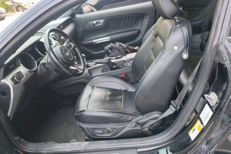 Used Ford Mustang 2017 2.3T P-Version U.S. Specification Left Front Seat
